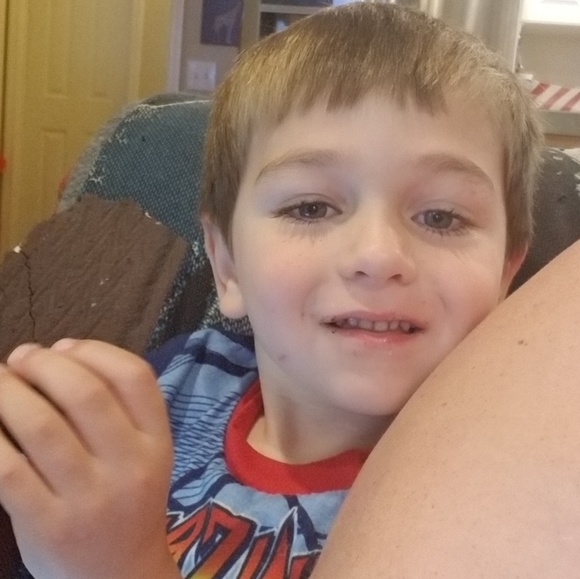 Meet your Posher, Cynthia - Picture 4 of 13